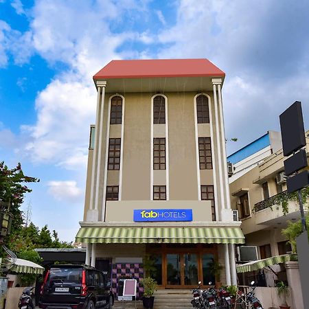 Collection O Hotel Four Boutique Kukas Exterior foto